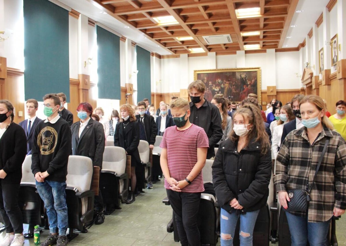 W środę 20 października na sali sesyjnej Urzędu Miasta spotkali się uczniowie, którzy będą reprezentować swoje szkoły w czasie trwania X kadencji Młodzieżowej Rady Miasta Ruda Śląska / fot. UM Ruda Śląska