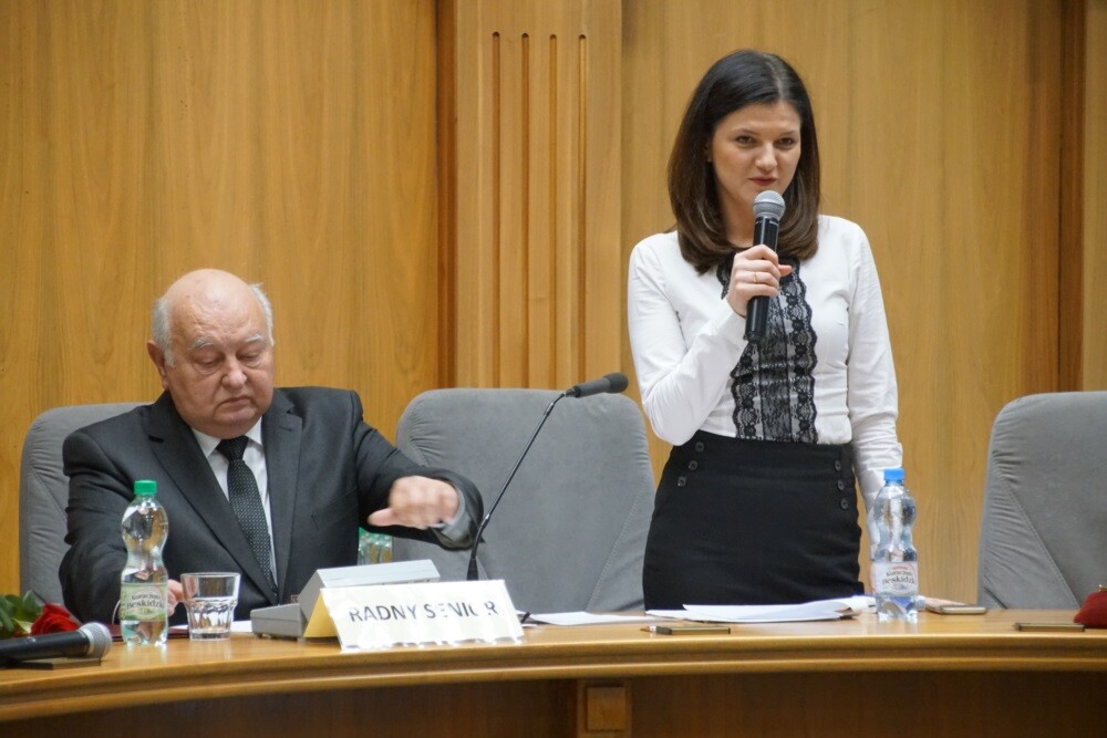 Podczas pierwszej sesji nowej kadencji Rady Miasta Ruda Śląska nastąpiło zaprzysiężenie radnych i prezydenta, podjęto również uchwałę w głosowaniu tajnym o wyborze przewodniczącego.