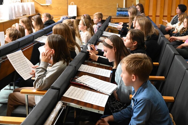 Pierwszy koncert rudzkiego chóru Most the Music