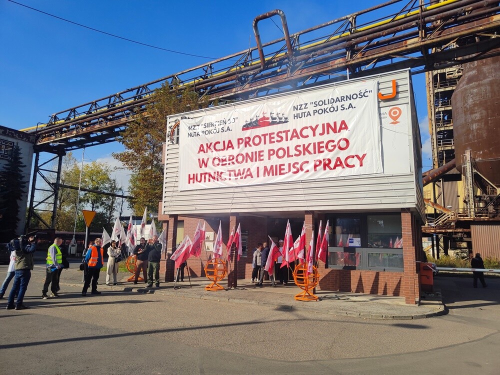 Dokapitalizowanie spółki, utrzymanie wypracowanego zysku w jej obrębie, a także rozpoczęcie przez zarząd Węglokoksu dialogu z reprezentacjami pracowników – to podstawowe postulaty, których spełnienia domagają się związkowcy w spółce Huta Pokój Konstrukcje.