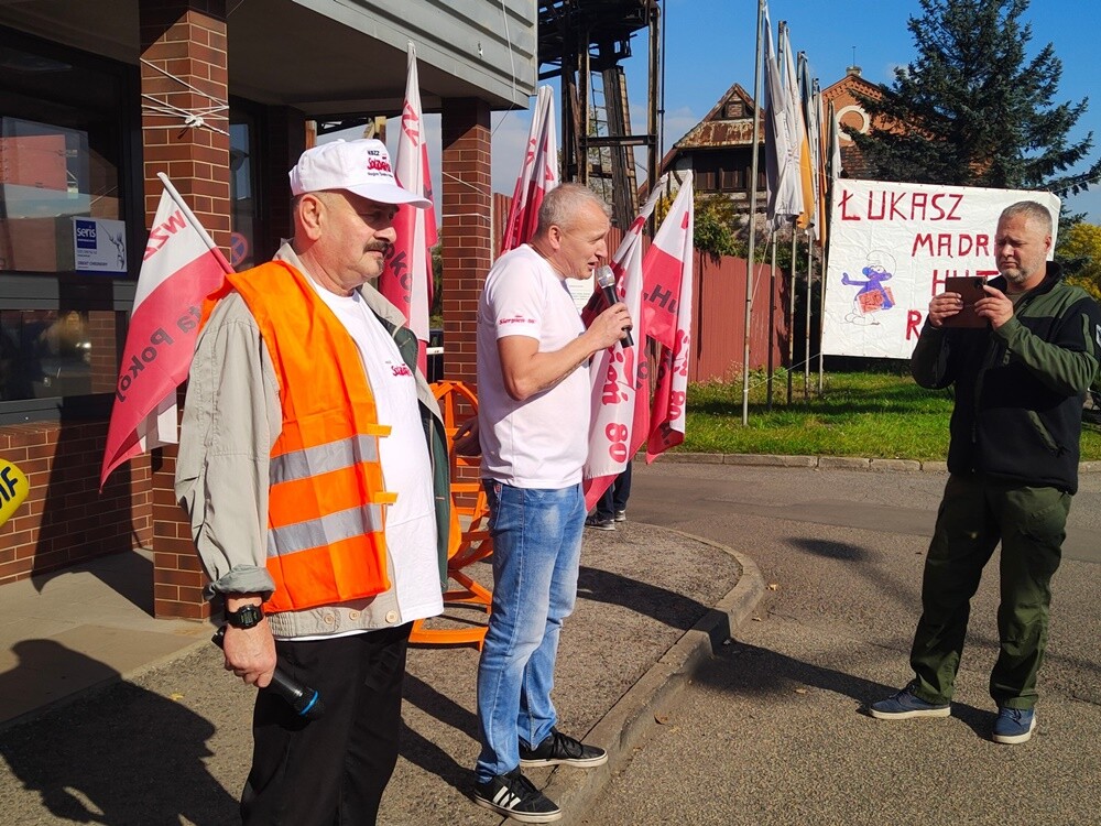 Dokapitalizowanie spółki, utrzymanie wypracowanego zysku w jej obrębie, a także rozpoczęcie przez zarząd Węglokoksu dialogu z reprezentacjami pracowników – to podstawowe postulaty, których spełnienia domagają się związkowcy w spółce Huta Pokój Konstrukcje.