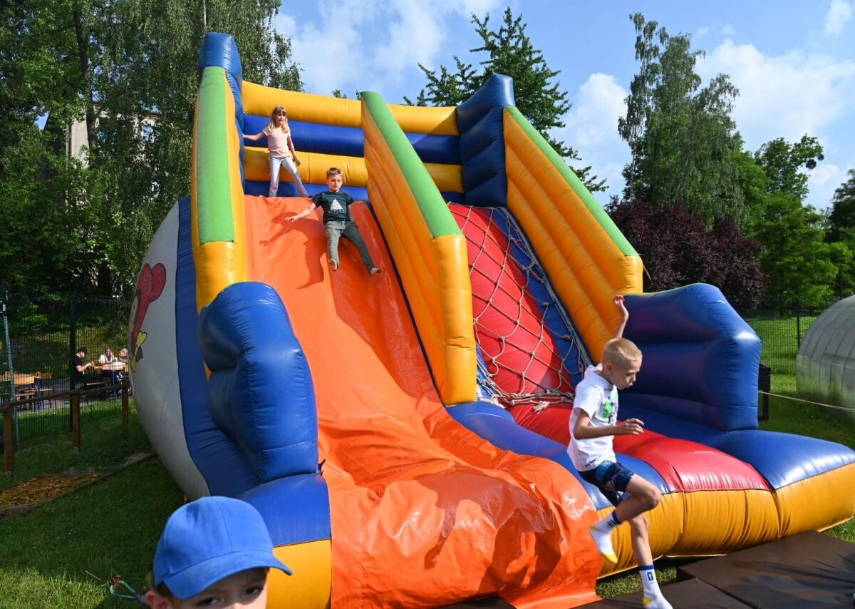 W środę, 29 maja, w Szkole Podstawowej nr 36 w Orzegowie odbyło się wyjątkowe świętowanie Dnia Dziecka / fot. Michał Pierończyk FB