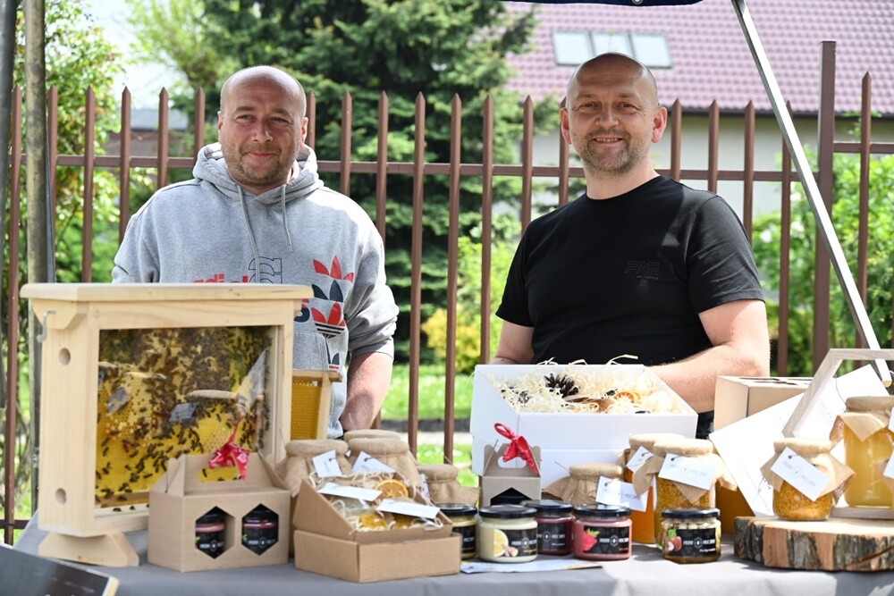 Znów zapachniało chlebem w Rudzie! Przy zabytkowym piekaroku odbył się piknik wiosenny. 

fot. UM Ruda Śląska