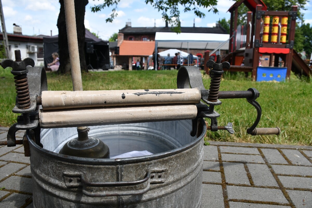 Znów zapachniało chlebem w Rudzie! Przy zabytkowym piekaroku odbył się piknik wiosenny. 

fot. Jacek Knapik
