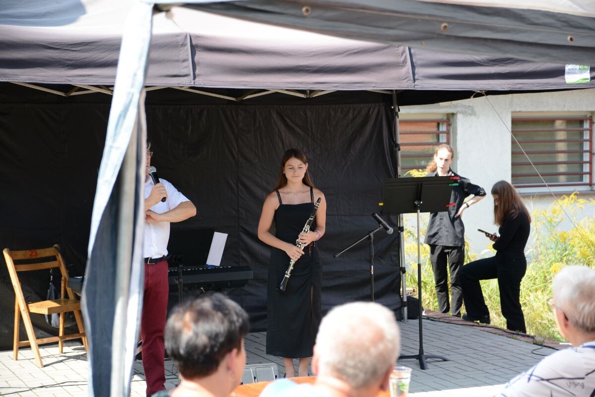 Za nami Muzyczny Piknik przy rudzkim Piekaroku! Wydarzenie obfitowało w wiele atrakcji, a to wszystko w okolicy ostatniego w regionie czynnego pieca chlebowego — zabytkowego "Piekaroka". / fot. Marek Faber