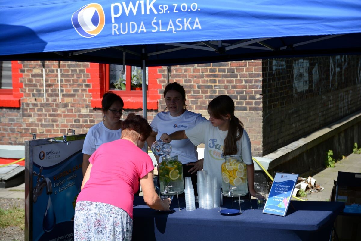 Za nami Muzyczny Piknik przy rudzkim Piekaroku! Wydarzenie obfitowało w wiele atrakcji, a to wszystko w okolicy ostatniego w regionie czynnego pieca chlebowego — zabytkowego "Piekaroka". / fot. Marek Faber