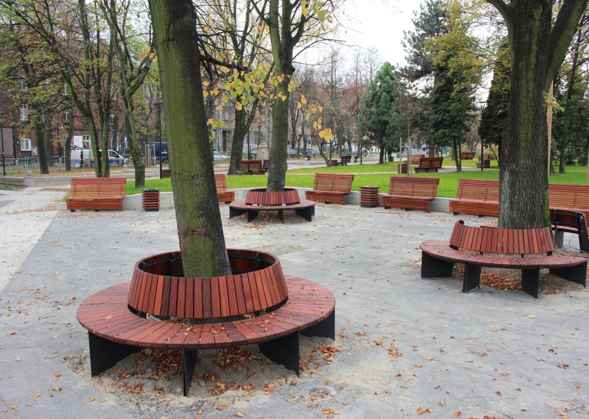 Zakończyła się rewitalizacja Placu Niepodległości w Rudzie Śląskiej – Goduli.