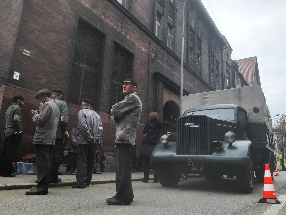 Lipiny po raz kolejny zamieniły się w plan filmowy. Tym razem stały się scenerią zdjęć do filmu "Śmierć Zygielbojma”"w reżyserii Ryszarda Brylskiego.