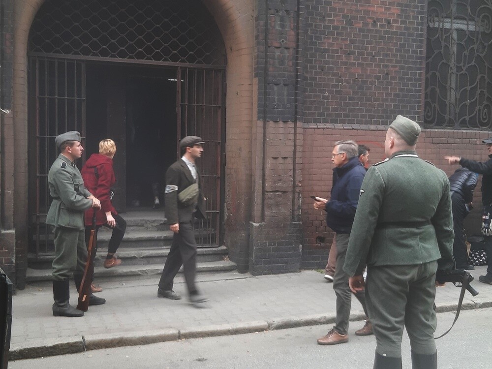 Lipiny po raz kolejny zamieniły się w plan filmowy. Tym razem stały się scenerią zdjęć do filmu "Śmierć Zygielbojma”"w reżyserii Ryszarda Brylskiego.