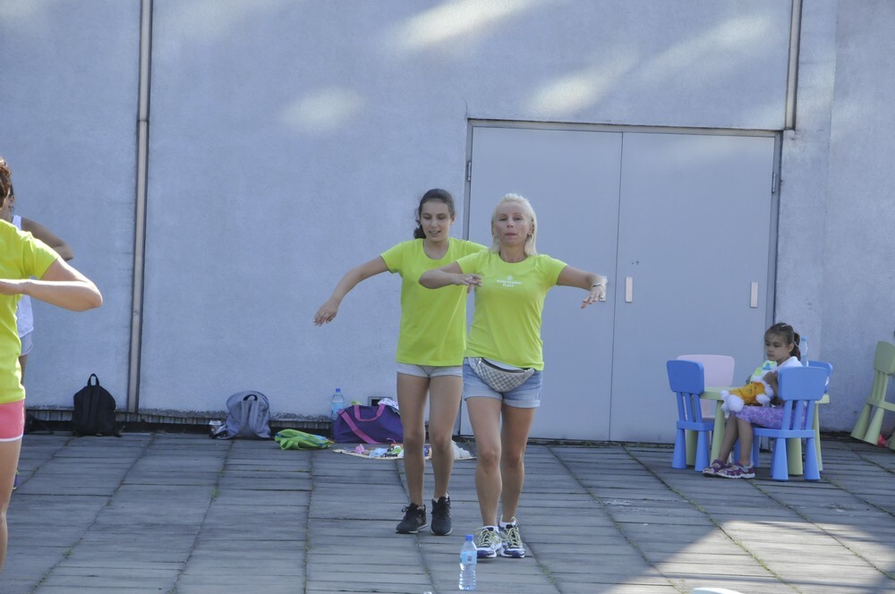 W Centrum Handlowym Plaza w Rudzie Śląskiej odbyło się ostatnie w tym roku spotkanie w ramach cyklu "Aktywne Lato". Z tej okazji przygotowano maraton zumby.