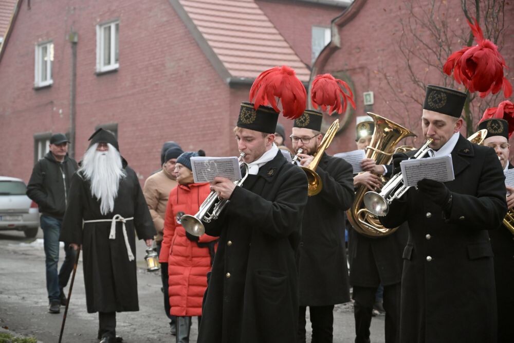 Pochód Barbórkowy przeszedł ulicami Rudy!/fot. Marek Faber