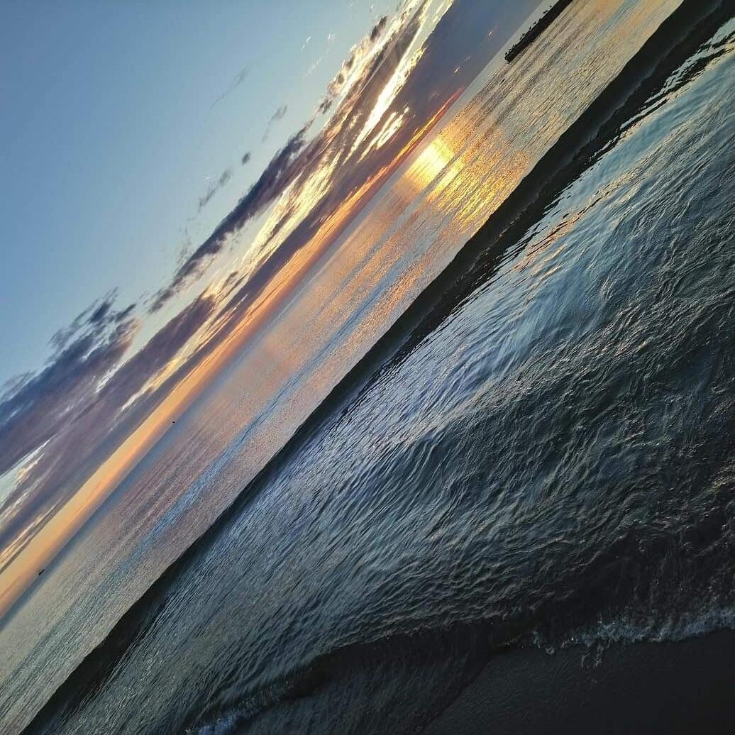 Dominika - Moje ulubione miejsce to Darłowo plaża i te cudowne zachody słońca to idealna pocztówka z wakacji.
dzielnica: