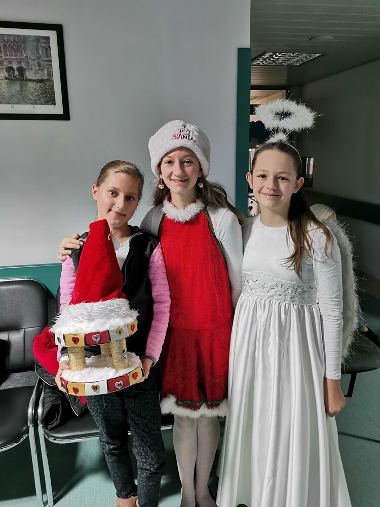 3 grudnia odbył się finał akcji charytatywnej "Podaruj uśmiech dzieciom w szpitalu". Mali pacjenci Górnośląskiego Centrum Zdrowia Dziecka im. św. Jana Pawła II w Katowicach otrzymały wspaniałe, ręcznie robione kalendarze adwentowe wypełnione słodyczami!