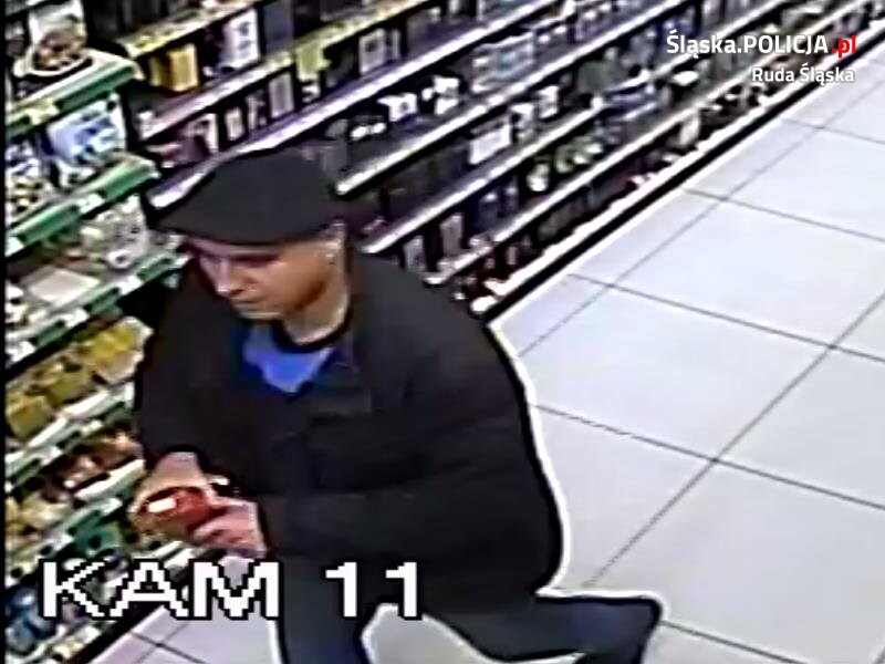 Podejrzany o kradzież w sklepie drogeryjnym. Rozpoznajesz tego mężczyznę?