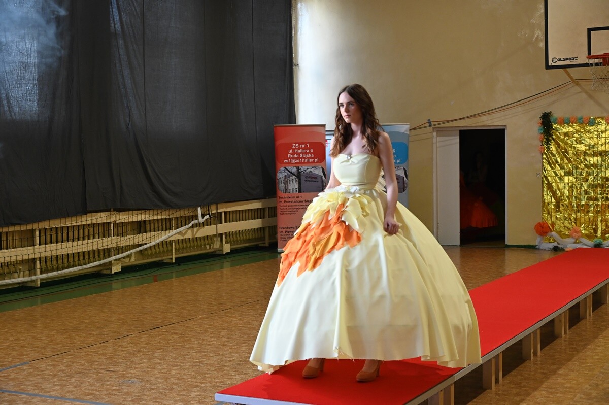 Pokaz mody w ZS nr 1 / fot. UM Ruda Śląska