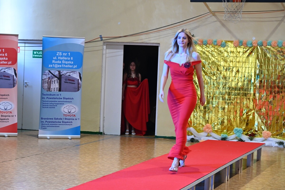 Pokaz mody w ZS nr 1 / fot. UM Ruda Śląska