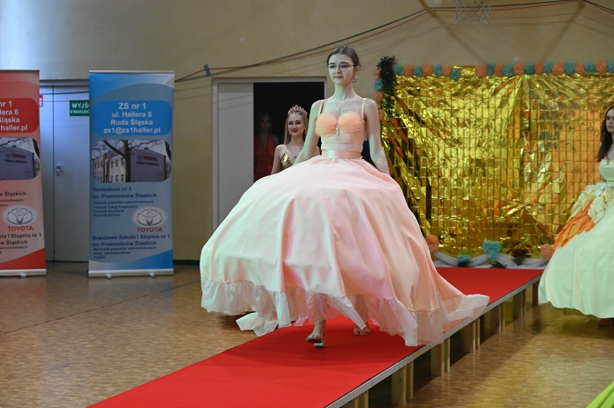 Pokaz mody w ZS nr 1 / fot. UM Ruda Śląska