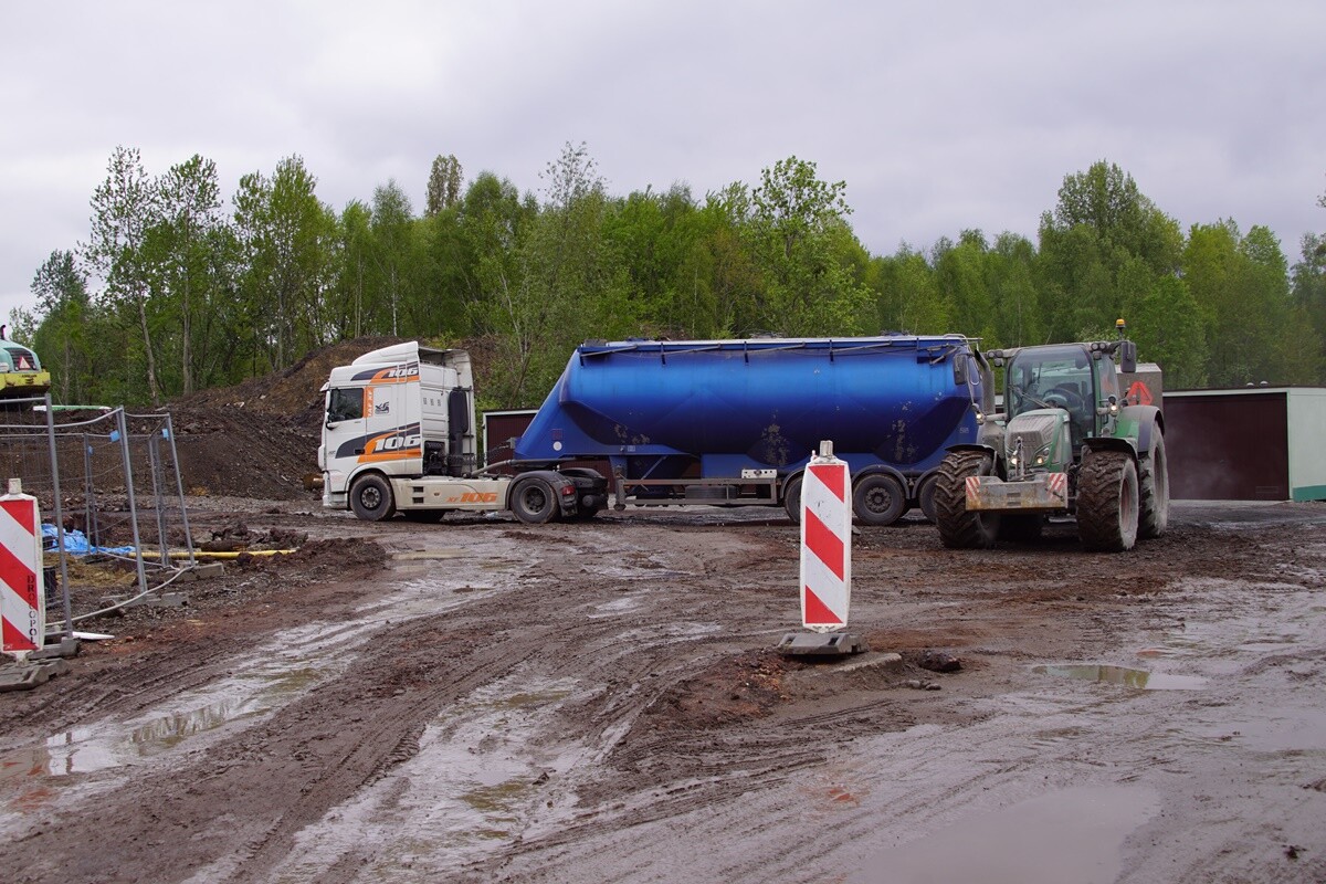 Od 6 miesięcy trwa budowa pierwszego odcinka trasy N-S na północ od węzła z Drogową Trasą Średnicową do ulicy Magazynowej.