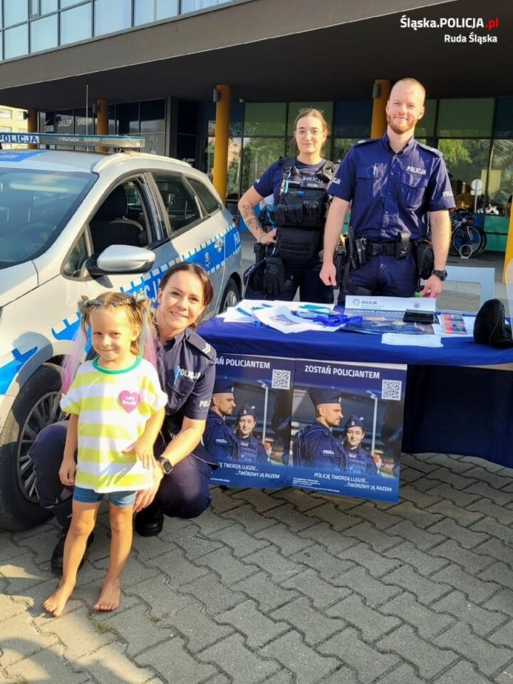 Mimo że wakacyjne miesiące dobiegły końca, słońce i ciepłe dni wciąż zapraszają do zabawy / fot. KMP Ruda Śląska