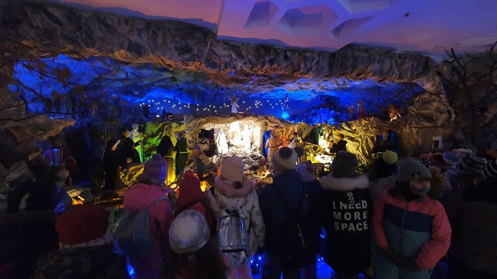 Ferie zimowe dobiegły końca. W tym czasie, w rudzkiej Szkole Podstawowej nr 24, zorganizowano półkolonie dla najmłodszych uczniów. Przez pięć dni ponad trzydziestoosobowa grupa dzieci bawiła się i uczyła.