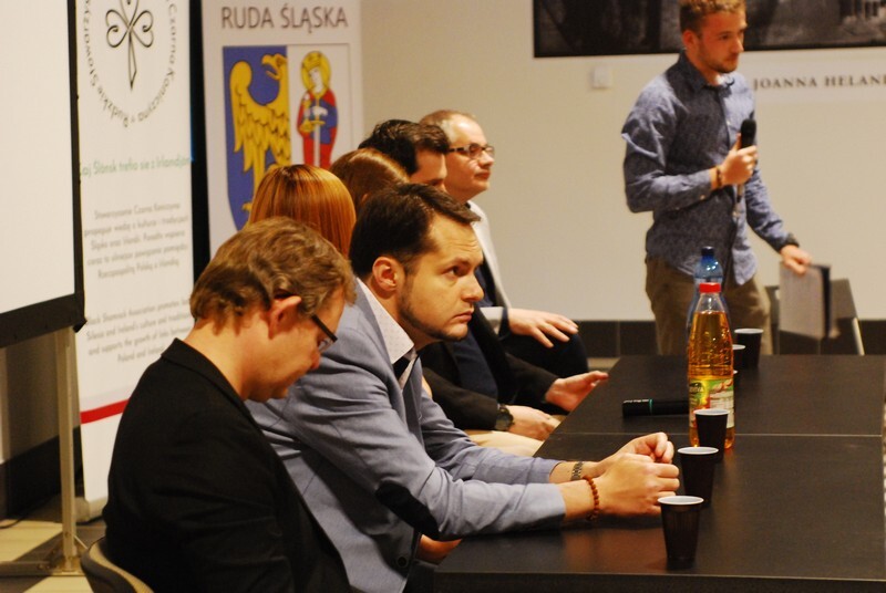 Trwa Polska Eire Festival Ruda Śląska! W dyskursie literackim wzięli udział: Marta Matyszczak, Grzegorz Kulik, Wojciech Szwiec, Sabina Waszut, Marcin Melon, Krystian Gałuszka.