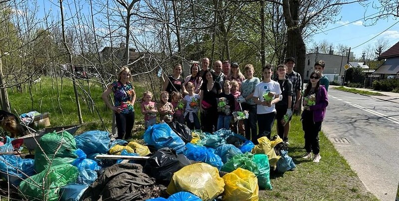 Posprzątali tereny zielone w Bielszowicach. Mieszkańcy mobilizują się do działania!