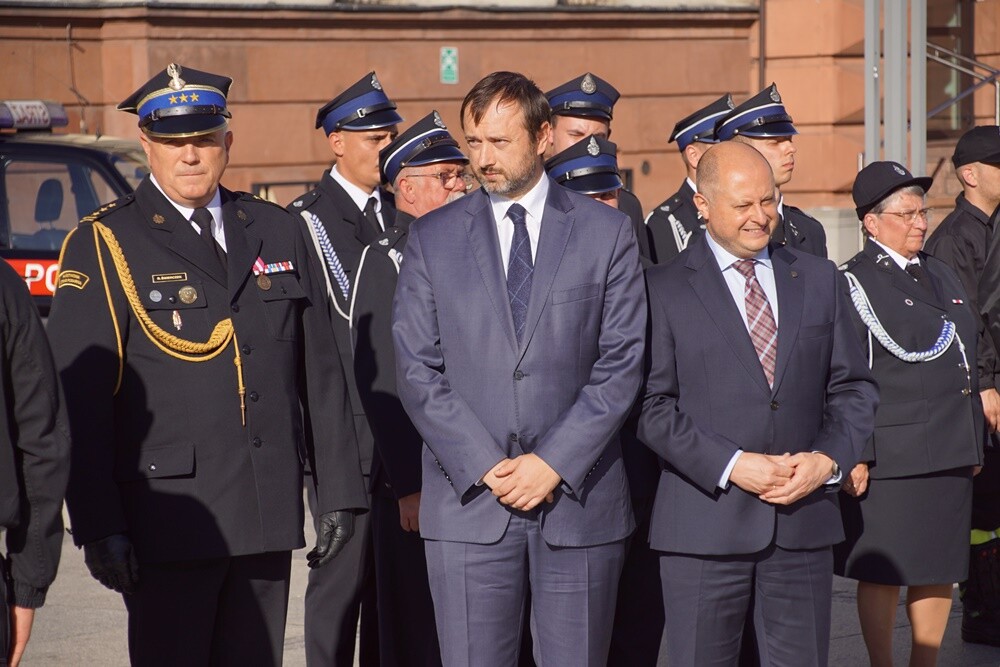 Nowy samochód ratowniczo – gaśniczy zasilił flotę OSP Ruda Śląska.