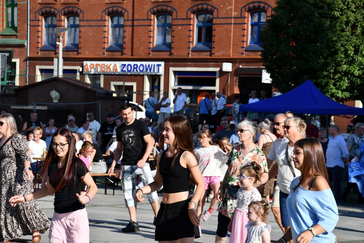 W niedzielne popołudnie, 29 czerwca na rudzkim rynku w dzielnicy Nowy Bytom odbyła się wyjątkowa taneczna zabawa!