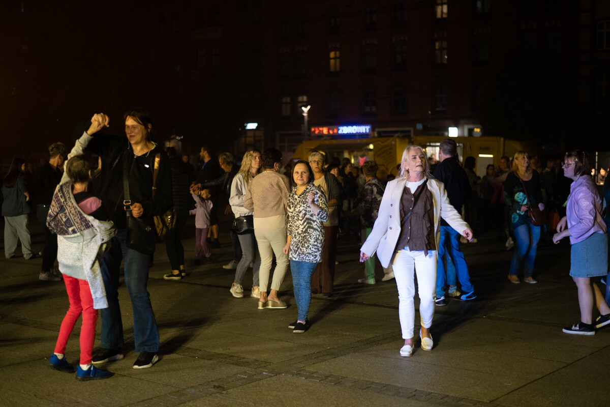 Potańcówka na Rynku w Nowym Bytomiu – ostatnia edycja już za nami! [ZDJĘCIA] / fot. Marek i Krzysztof Faber