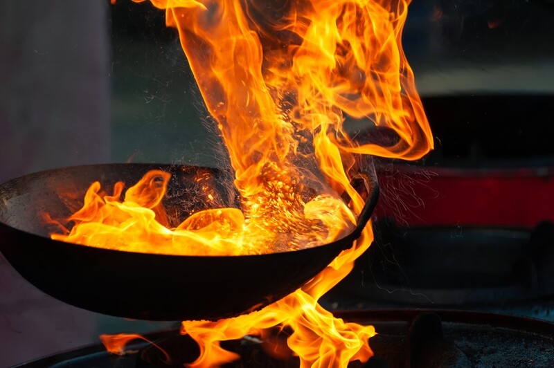 Pożar w Halembie. Zaczęło się od patelni pozostawionej na włączonej kuchence gazowej