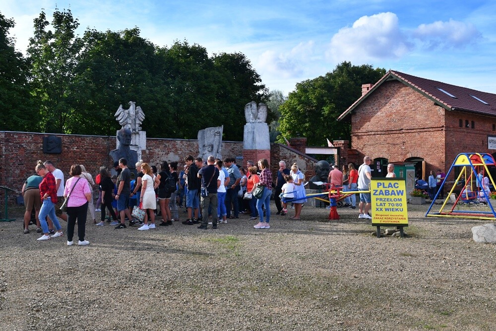 W Muzeum Historii Polski Ludowej zorganizowano Zlot Pojazdów Minionej Epoki i Pożegnanie Lata / fot. Jacek Knapik