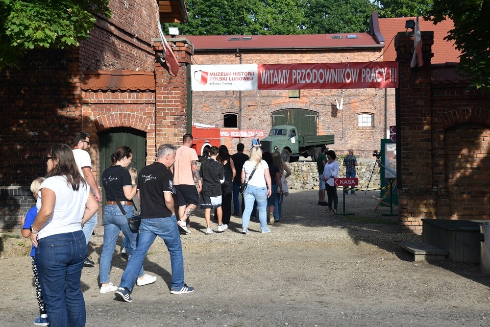 W Muzeum Historii Polski Ludowej zorganizowano Zlot Pojazdów Minionej Epoki i Pożegnanie Lata / fot. Jacek Knapik