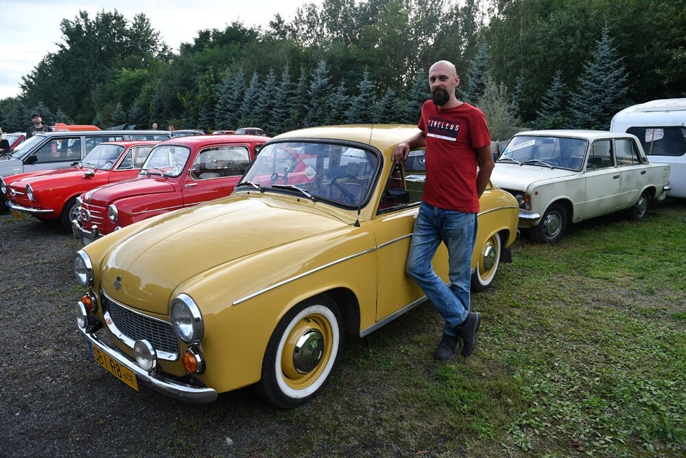 W Muzeum PRL-u zorganizowano Zlot Pojazdów Minionej Epoki i Pożegnanie Lata / fot. Jacek Knapik