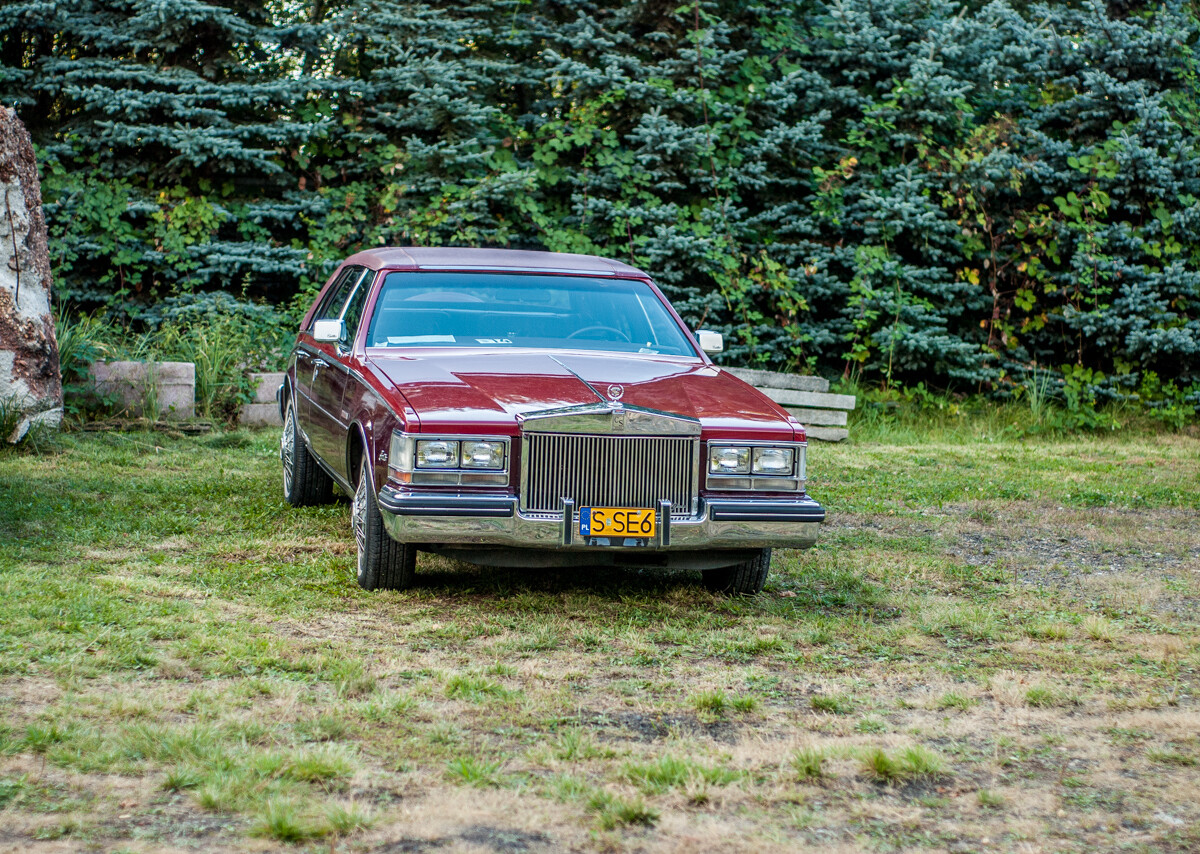 Działo się, oj działo w sobotę w Muzeum PRL-u. Udało nam się dotrzeć w godzinach popołudniowych, aby sfotografować ich ekspozycję oraz świetny zlot zabytkowych samochodów.