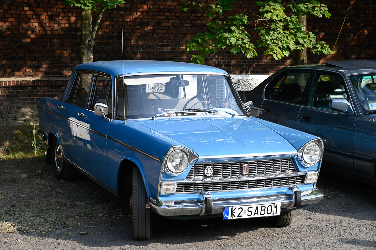 7 września w Muzeum Historii Polski Ludowej odbyła się impreza z okazji końca lata, połączona ze zlotem pojazdów minionej epoki. / fot. Magdalena Ruda