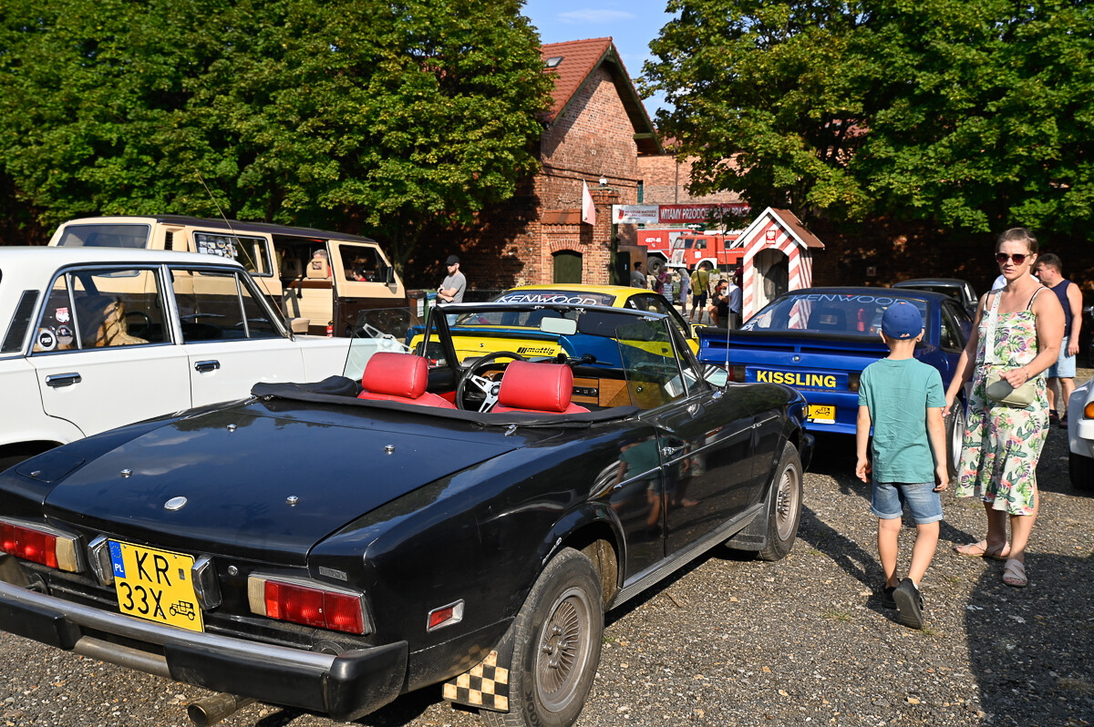 7 września w Muzeum Historii Polski Ludowej odbyła się impreza z okazji końca lata, połączona ze zlotem pojazdów minionej epoki. / fot. Magdalena Ruda