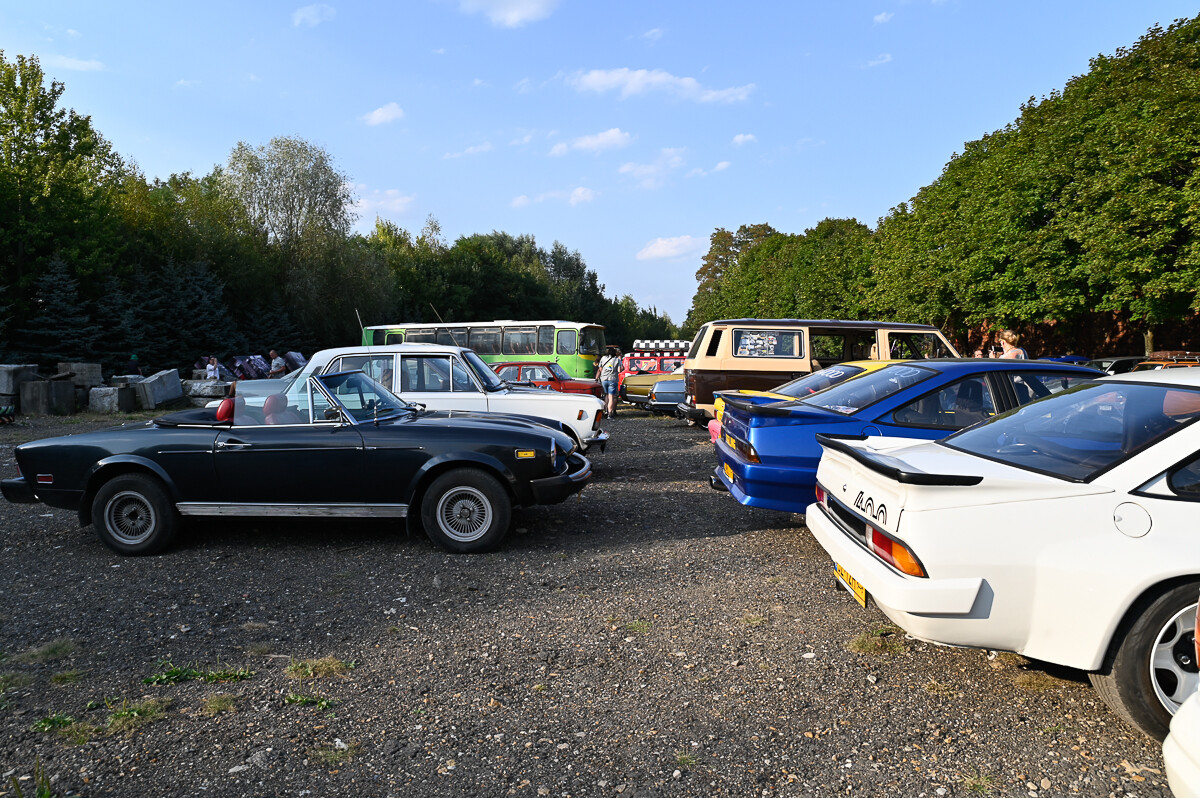 7 września w Muzeum Historii Polski Ludowej odbyła się impreza z okazji końca lata, połączona ze zlotem pojazdów minionej epoki. / fot. Magdalena Ruda