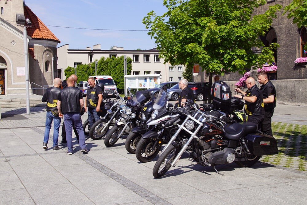 Prezydent Rudy Śląskiej - Grażyna Dziedzic zmarła w 16 czerwca po trudnej walce z chorobą nowotworową. Jej oficjalne pożegnanie odbyło się dzisiaj w kościele św. Pawła Apostoła w Nowym Bytomiu. 