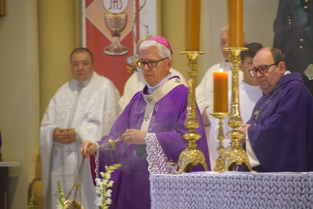 Prezydent Rudy Śląskiej - Grażyna Dziedzic zmarła w 16 czerwca po trudnej walce z chorobą nowotworową. Jej oficjalne pożegnanie odbyło się dzisiaj w kościele św. Pawła Apostoła w Nowym Bytomiu. 