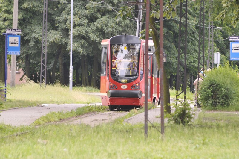 Prace torowe w ciągu ul. Katowickiej. Od jutra zmiany w rozkładzie jazdy linii nr 9