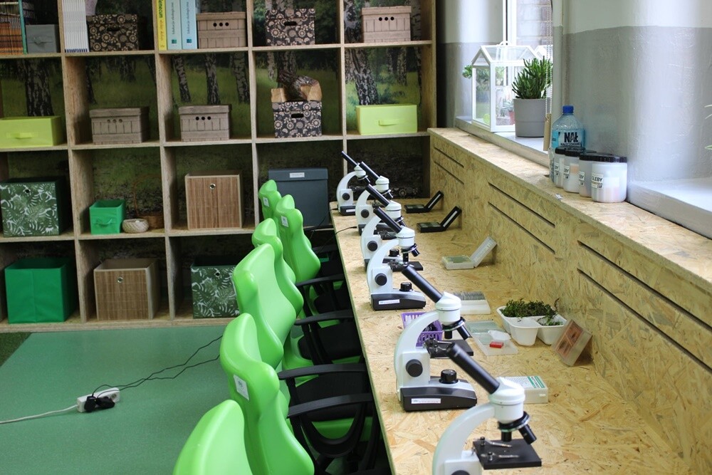 Uczniowie Szkoły Podstawowej nr 1 w Nowym Bytomiu mają ekologiczną zieloną pracownię. Od dzisiaj mogą uczyć się przy pomocy nowoczesnych sprzętów multimedialnych.