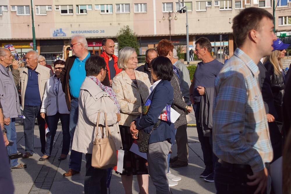 Ciąg dalszy bardzo intensywnej kampanii wyborczej premiera Mateusza Morawieckiego. W sobotę prezes Rady Ministrów odwiedził Rudę Śląską.