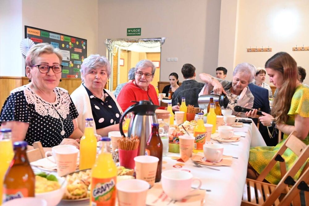 Prywatka u Młodych i Młodszych!/fot. FB Jacek Morek