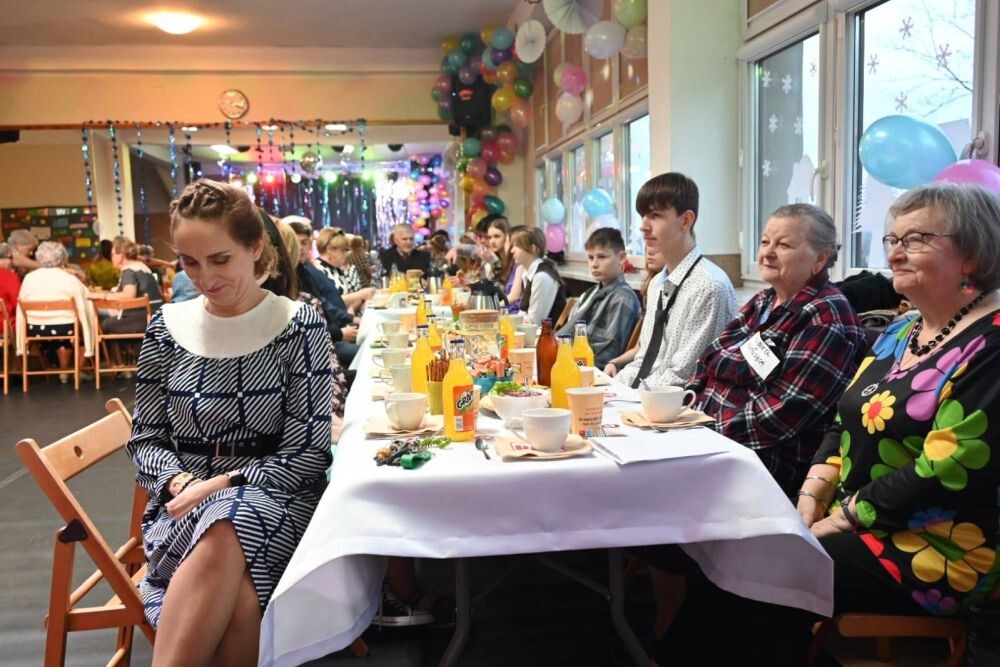 Prywatka u Młodych i Młodszych!/fot. FB Jacek Morek