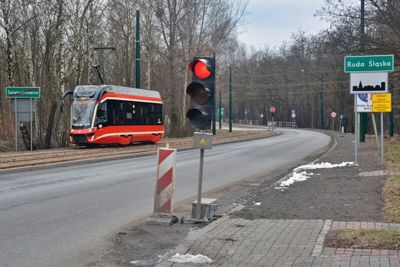Przebudowa infrastruktury tramwajowej w Chebziu. Na kiedy zaplanowano koniec prac?