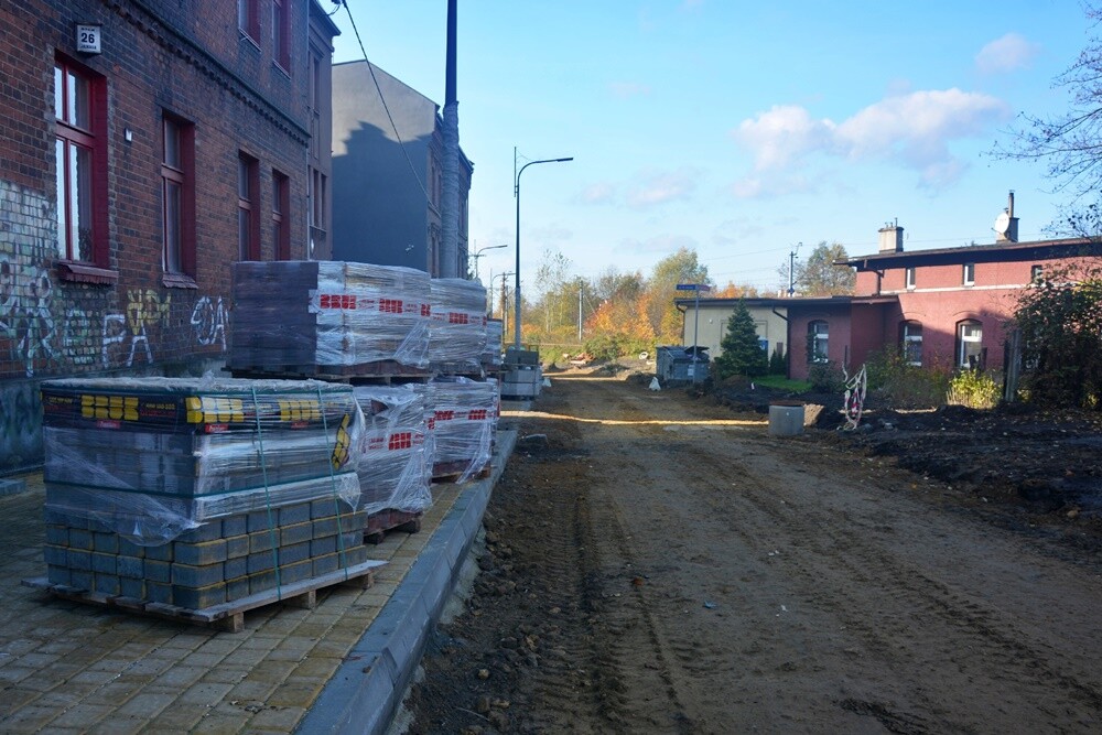 Od jesieni ubiegłego roku trwa modernizacja ul. Janasa w dzielnicy Ruda. Aktualnie trwa przebudowa kanalizacji na ostatnim fragmencie tej ulicy. Na jakim etapie są prace?

fot. Jacek Knapik