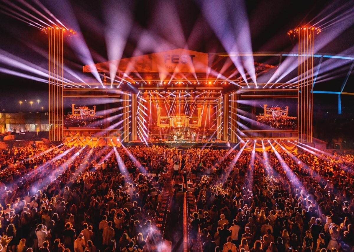 Przed nami FEST Festival 2022. Jakie zespoły i artyści wystąpią? [LINE-UP]