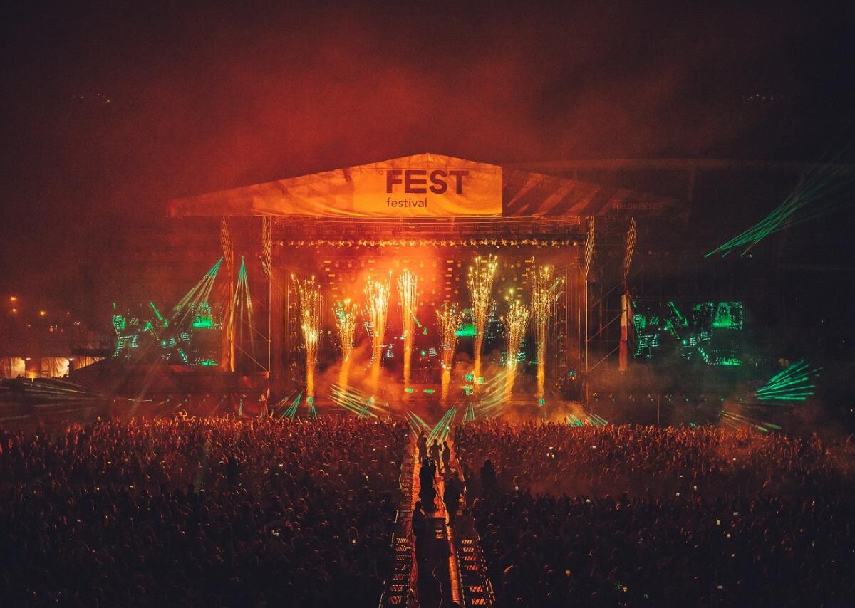 Przed nami FEST Festival 2022. Jakie zespoły i artyści wystąpią? [LINE-UP]