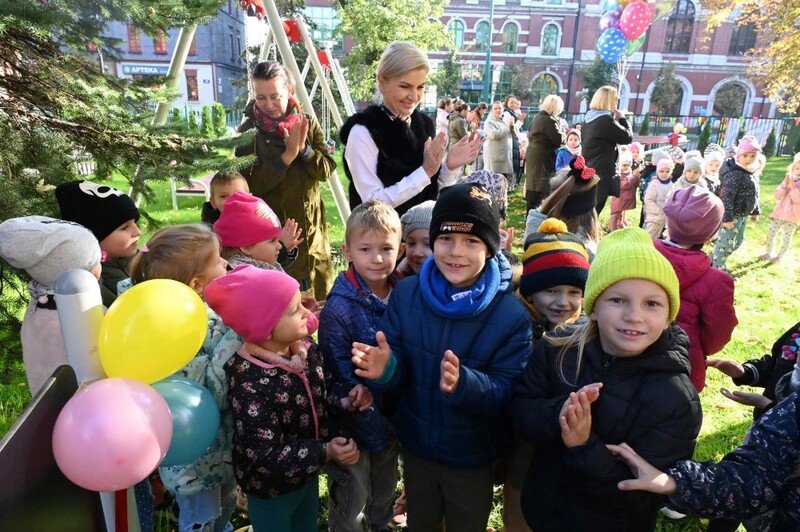 Przedszkolaki z Miejskiego Przedszkola nr 17 mają nowy plac zabaw!
