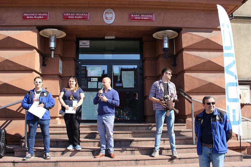 Rajd BEBOK po raz kolejny odbył się na ulicach Rudy Śląskiej - na uczestników czekała trudna trasa, wymagająca dużej uwagi i spostrzegawczości, ale jak zwykle atmosfera była znakomita, nie zawiodła również pogodowa aura.